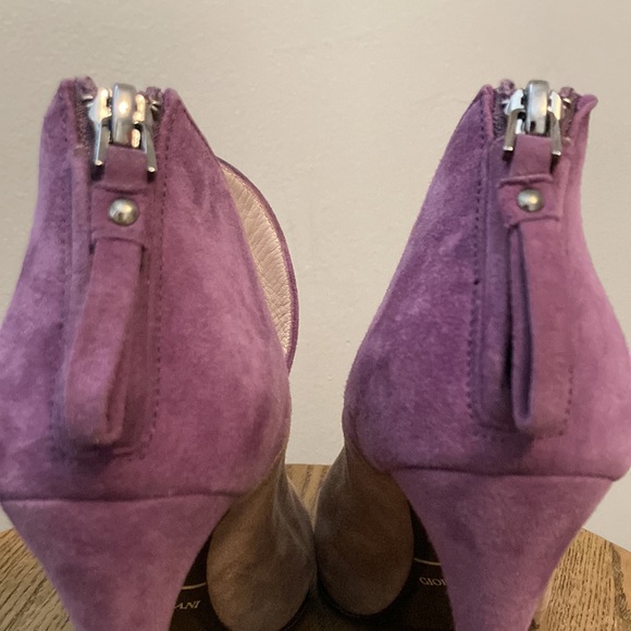 Giorgio Armani Purple x Tan High Heels Size 37 (US 6.5) - Picture 9 of 13